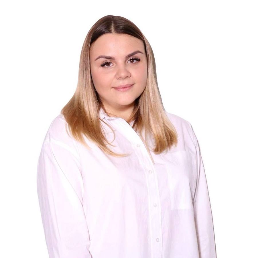 Angelina Zotova Angelina Zotova